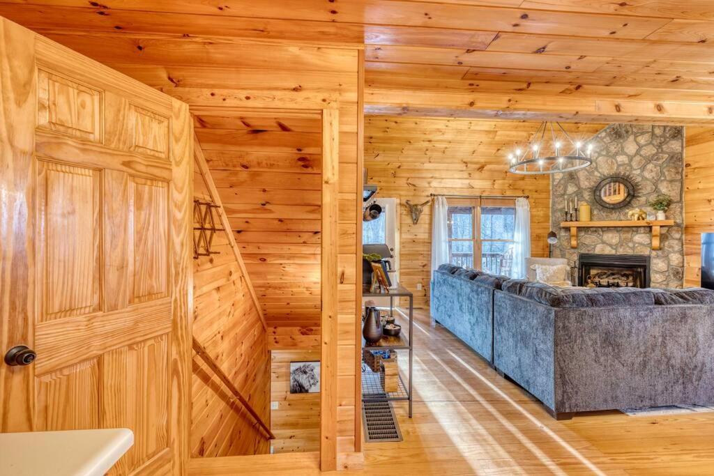 Mtn Cabin Sleeps 10 - 5 Mins To Fishing & Camping เอลลิเจย์ ภายนอก รูปภาพ