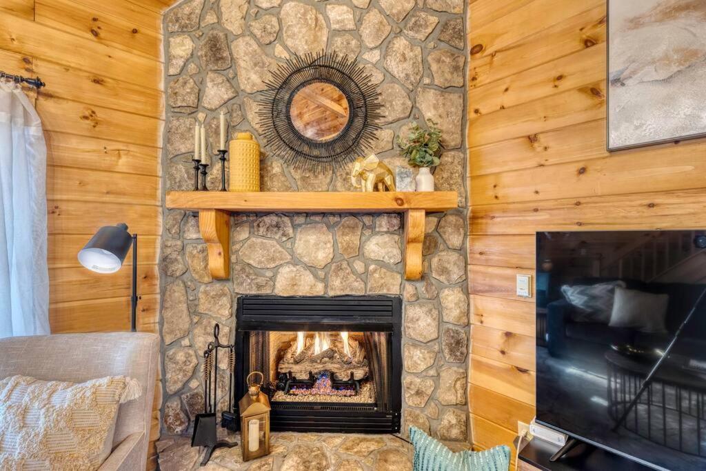 Mtn Cabin Sleeps 10 - 5 Mins To Fishing & Camping เอลลิเจย์ ภายนอก รูปภาพ
