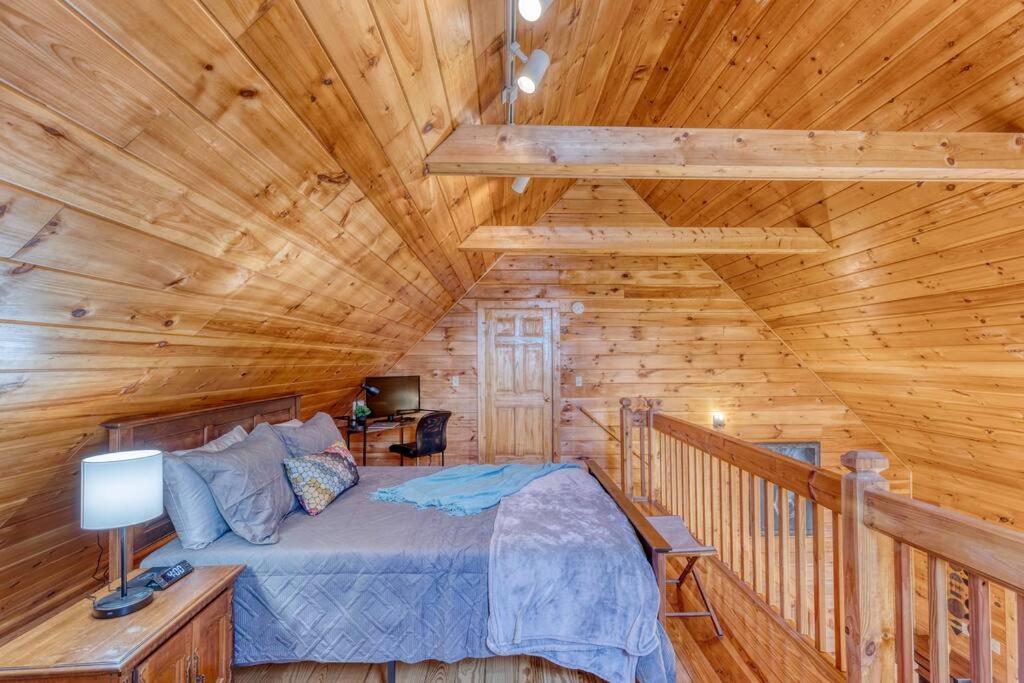 Mtn Cabin Sleeps 10 - 5 Mins To Fishing & Camping เอลลิเจย์ ภายนอก รูปภาพ