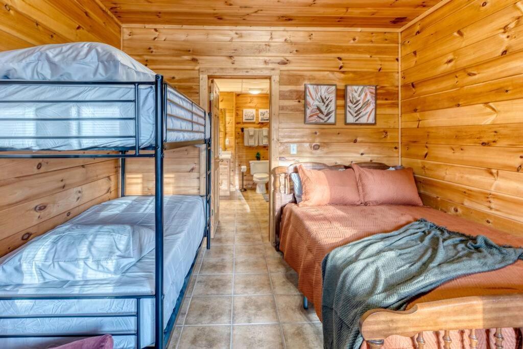 Mtn Cabin Sleeps 10 - 5 Mins To Fishing & Camping เอลลิเจย์ ภายนอก รูปภาพ