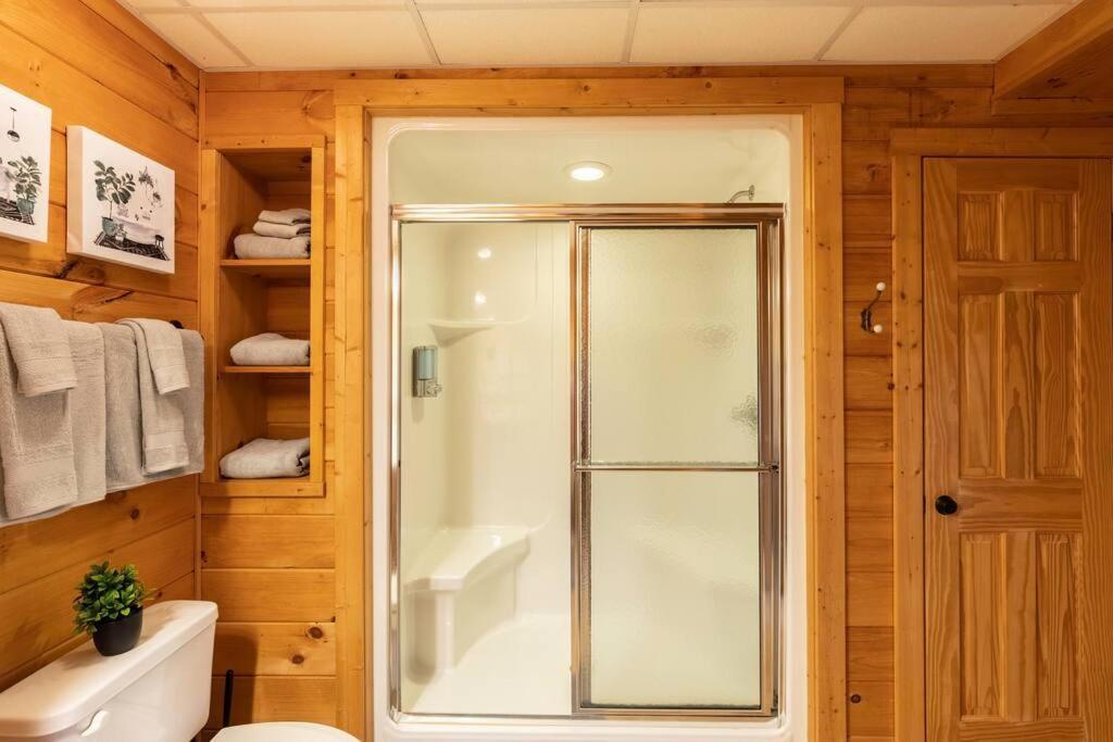 Mtn Cabin Sleeps 10 - 5 Mins To Fishing & Camping เอลลิเจย์ ภายนอก รูปภาพ