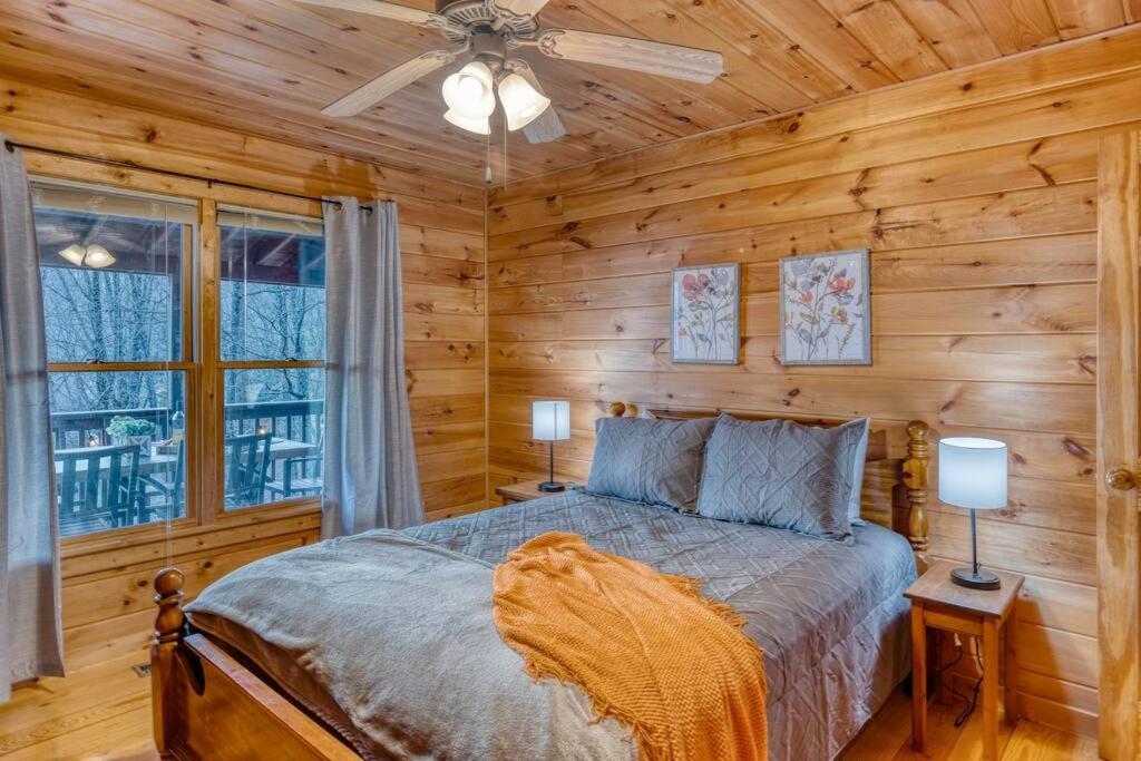 Mtn Cabin Sleeps 10 - 5 Mins To Fishing & Camping เอลลิเจย์ ภายนอก รูปภาพ