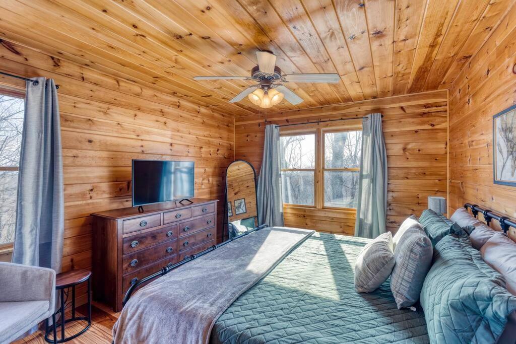 Mtn Cabin Sleeps 10 - 5 Mins To Fishing & Camping เอลลิเจย์ ภายนอก รูปภาพ